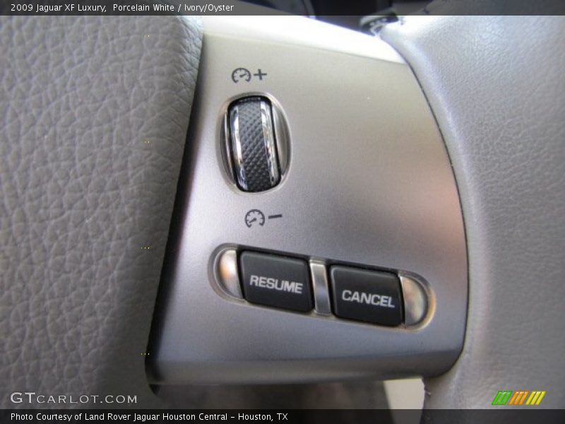 Controls of 2009 XF Luxury