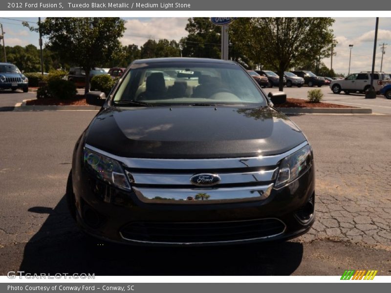 Tuxedo Black Metallic / Medium Light Stone 2012 Ford Fusion S