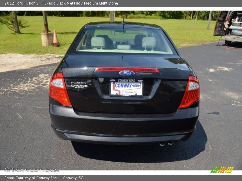 Tuxedo Black Metallic / Medium Light Stone 2012 Ford Fusion S