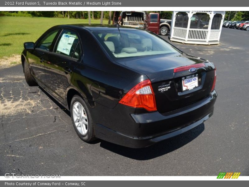 Tuxedo Black Metallic / Medium Light Stone 2012 Ford Fusion S