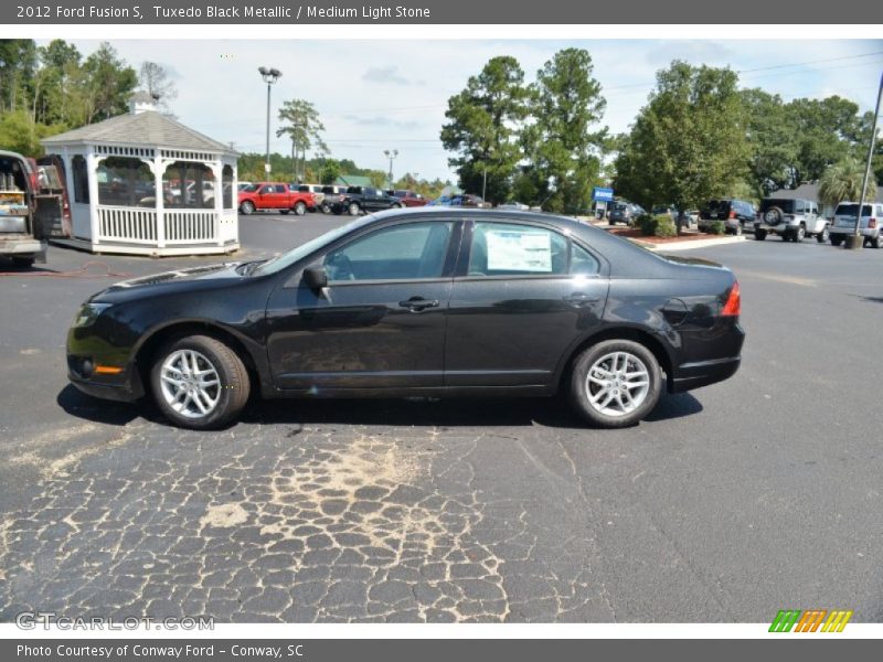Tuxedo Black Metallic / Medium Light Stone 2012 Ford Fusion S