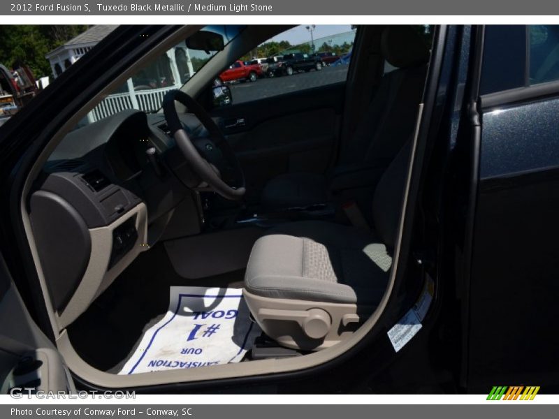 Tuxedo Black Metallic / Medium Light Stone 2012 Ford Fusion S