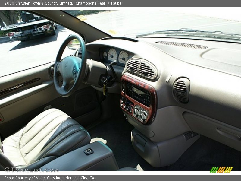 Champagne Pearl / Taupe 2000 Chrysler Town & Country Limited