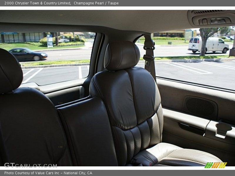 Champagne Pearl / Taupe 2000 Chrysler Town & Country Limited