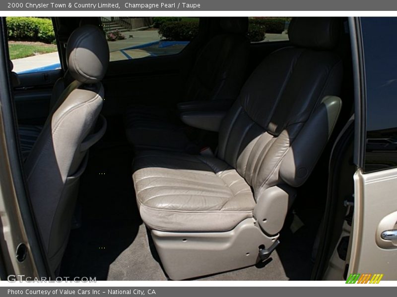 Champagne Pearl / Taupe 2000 Chrysler Town & Country Limited