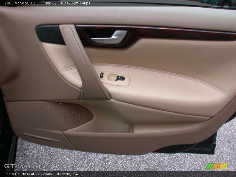 Black / Taupe/Light Taupe 2005 Volvo S60 2.5T