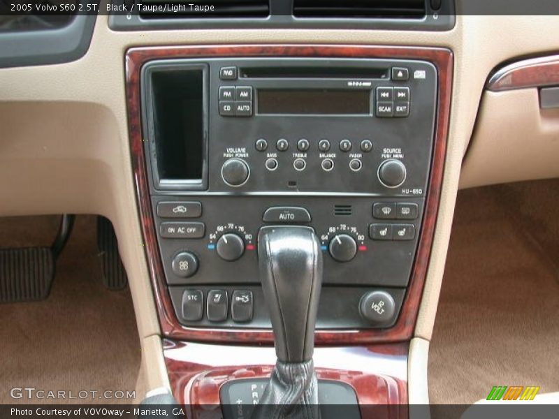 Black / Taupe/Light Taupe 2005 Volvo S60 2.5T