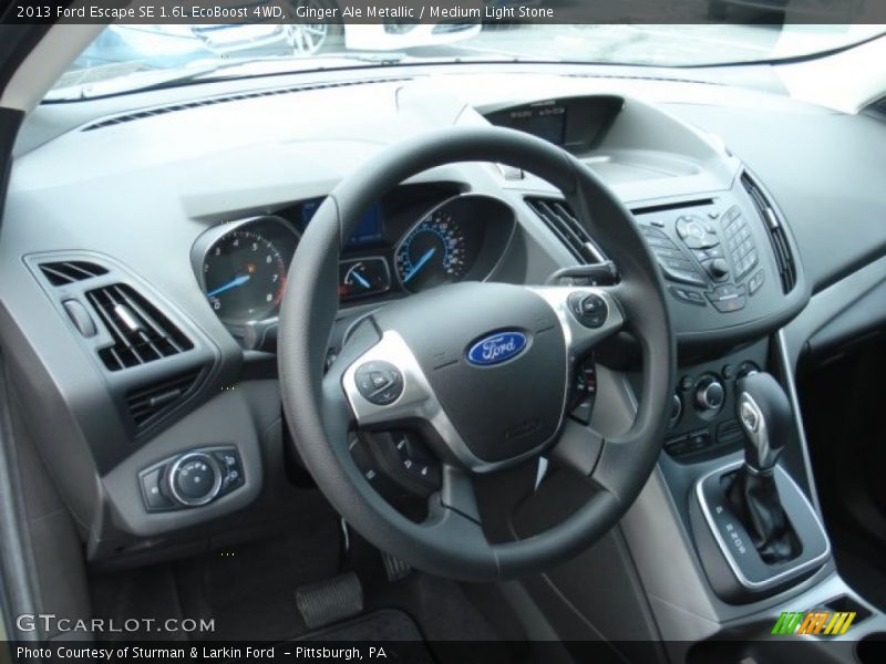 Dashboard of 2013 Escape SE 1.6L EcoBoost 4WD