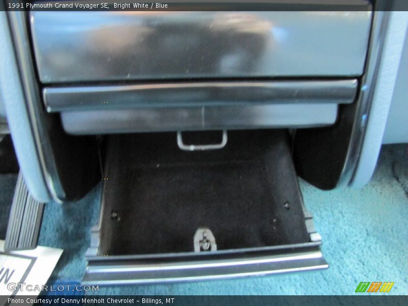Bright White / Blue 1991 Plymouth Grand Voyager SE