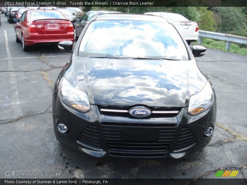 Tuxedo Black Metallic / Charcoal Black Leather 2012 Ford Focus Titanium 5-Door