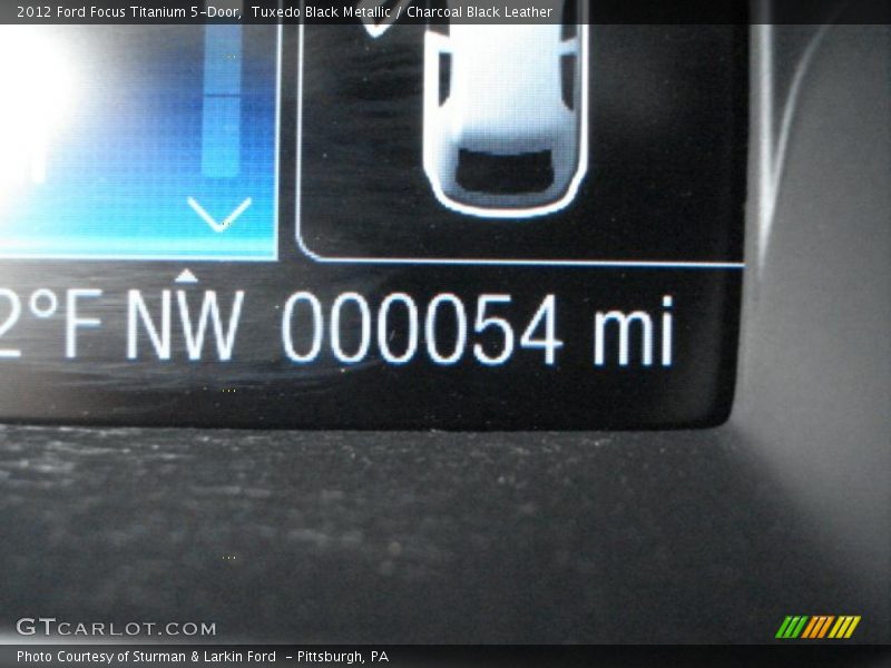 Tuxedo Black Metallic / Charcoal Black Leather 2012 Ford Focus Titanium 5-Door