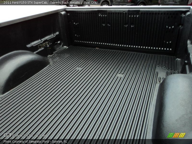 Tuxedo Black Metallic / Steel Gray 2011 Ford F150 STX SuperCab