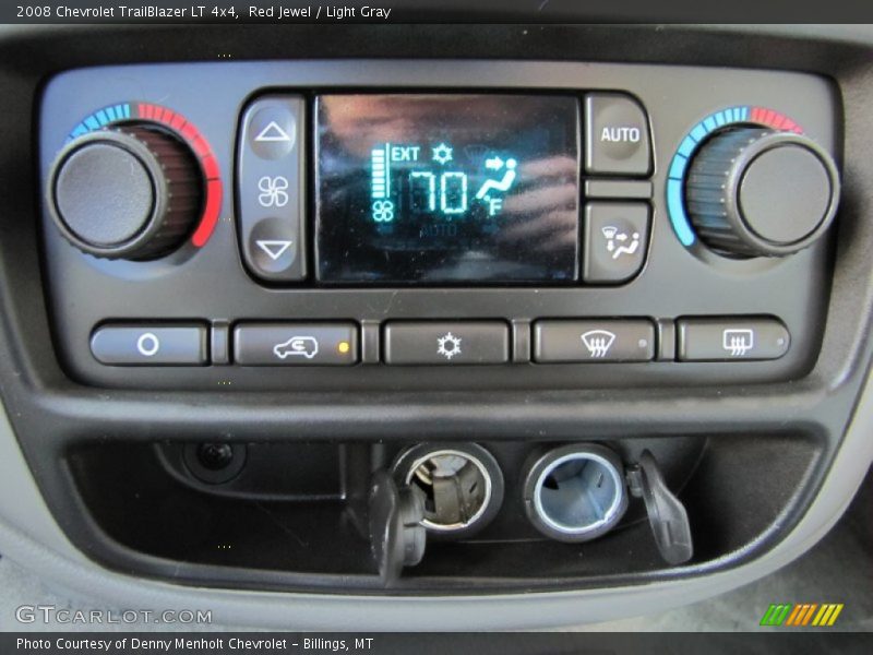 Controls of 2008 TrailBlazer LT 4x4