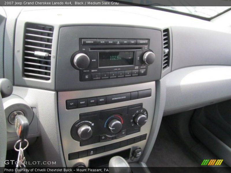Black / Medium Slate Gray 2007 Jeep Grand Cherokee Laredo 4x4