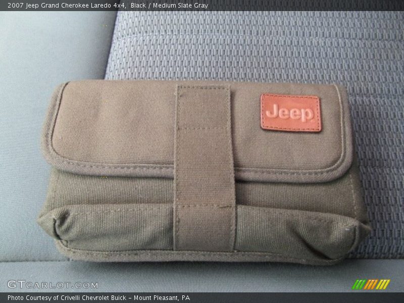 Black / Medium Slate Gray 2007 Jeep Grand Cherokee Laredo 4x4