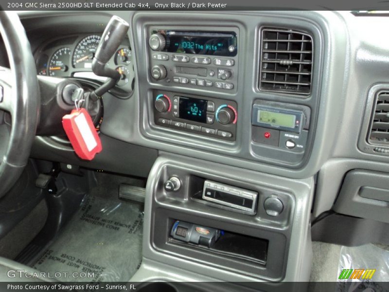 Onyx Black / Dark Pewter 2004 GMC Sierra 2500HD SLT Extended Cab 4x4