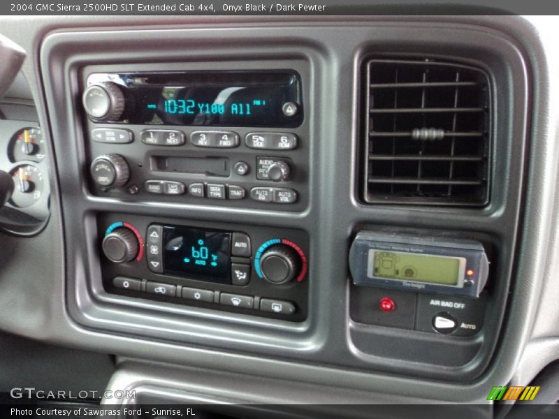 Onyx Black / Dark Pewter 2004 GMC Sierra 2500HD SLT Extended Cab 4x4