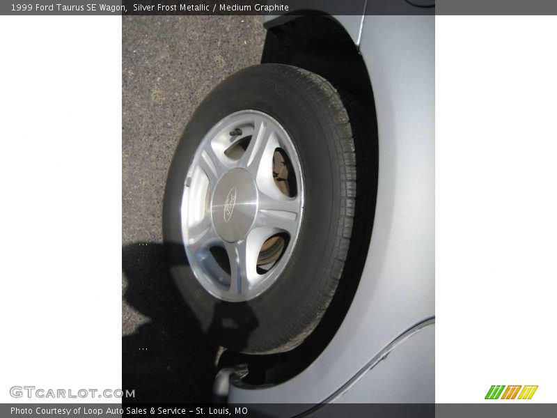 Silver Frost Metallic / Medium Graphite 1999 Ford Taurus SE Wagon