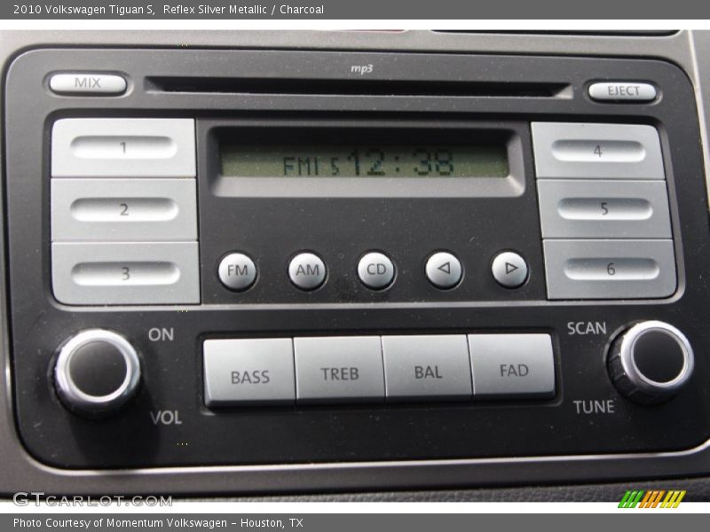 Reflex Silver Metallic / Charcoal 2010 Volkswagen Tiguan S