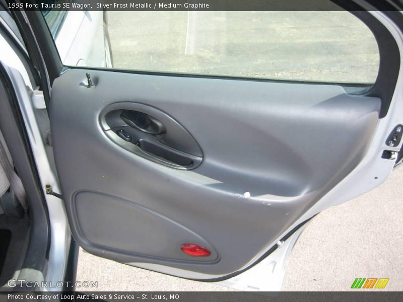 Silver Frost Metallic / Medium Graphite 1999 Ford Taurus SE Wagon