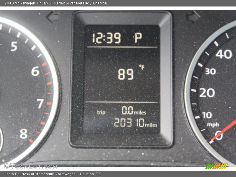 Reflex Silver Metallic / Charcoal 2010 Volkswagen Tiguan S