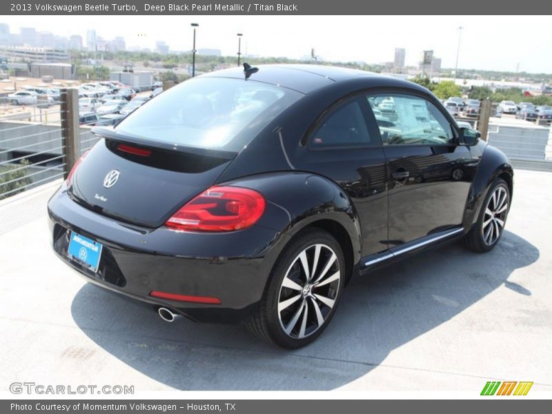 Deep Black Pearl Metallic / Titan Black 2013 Volkswagen Beetle Turbo