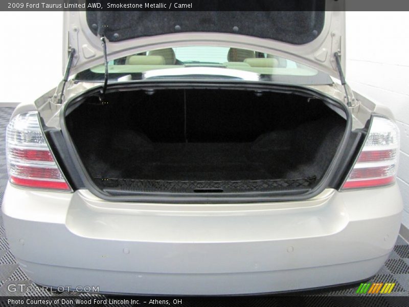 Smokestone Metallic / Camel 2009 Ford Taurus Limited AWD