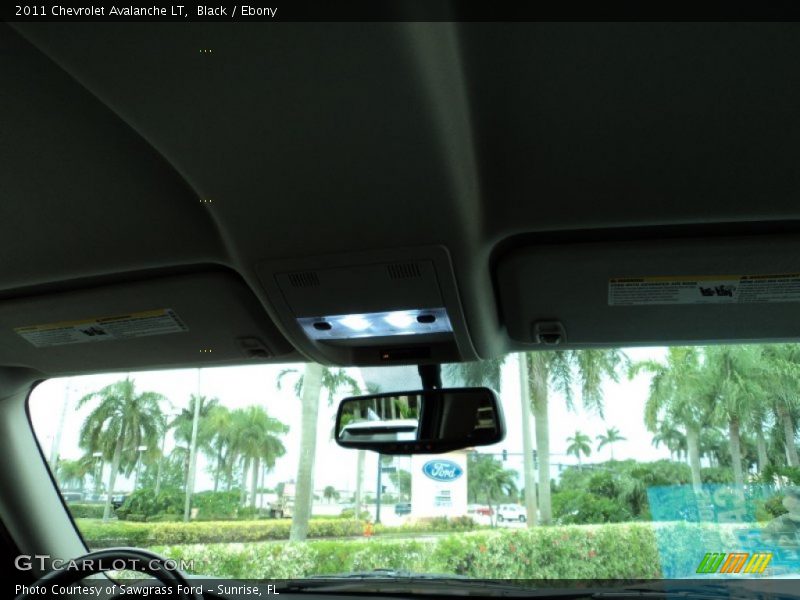 Black / Ebony 2011 Chevrolet Avalanche LT