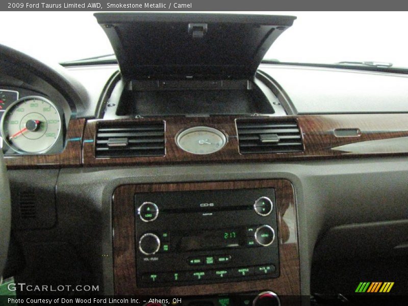Smokestone Metallic / Camel 2009 Ford Taurus Limited AWD