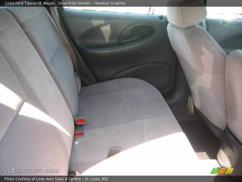Silver Frost Metallic / Medium Graphite 1999 Ford Taurus SE Wagon