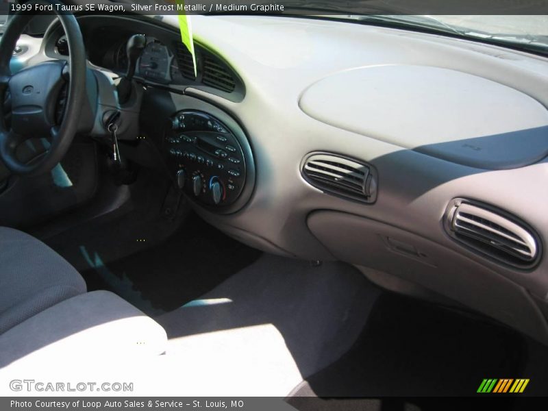 Silver Frost Metallic / Medium Graphite 1999 Ford Taurus SE Wagon