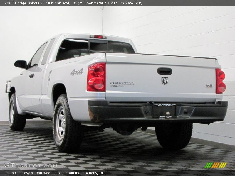 Bright Silver Metallic / Medium Slate Gray 2005 Dodge Dakota ST Club Cab 4x4