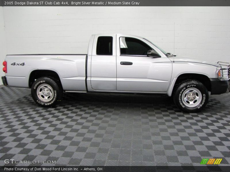 Bright Silver Metallic / Medium Slate Gray 2005 Dodge Dakota ST Club Cab 4x4