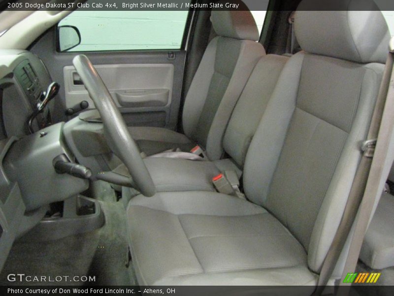 Front Seat of 2005 Dakota ST Club Cab 4x4