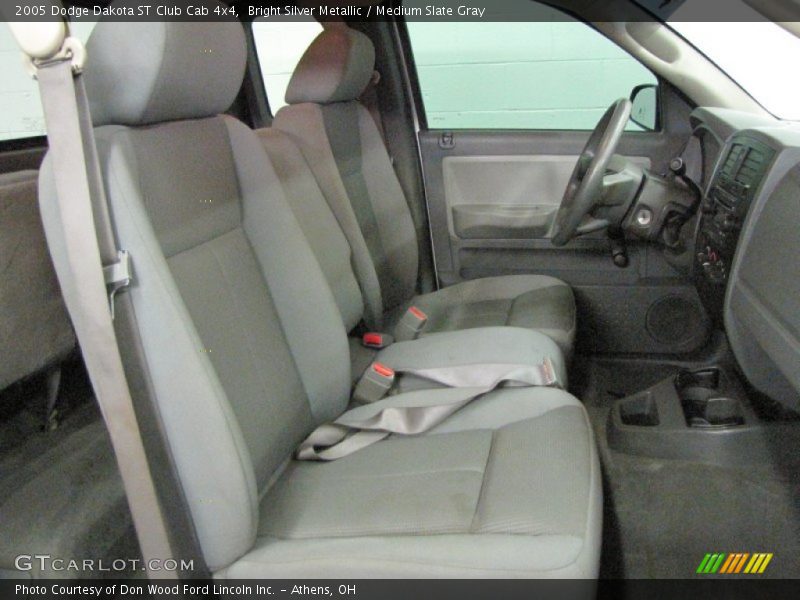 Bright Silver Metallic / Medium Slate Gray 2005 Dodge Dakota ST Club Cab 4x4