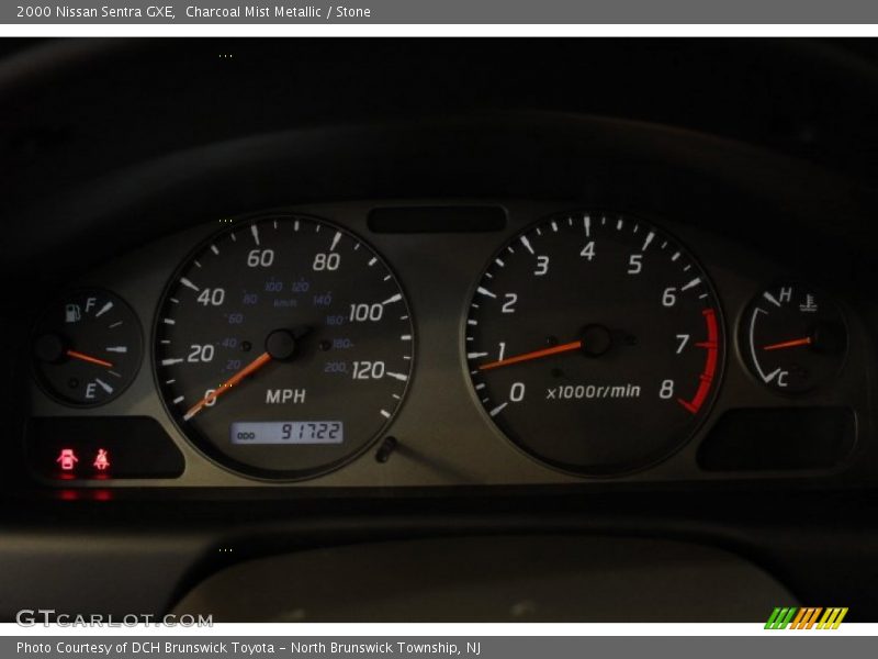 Charcoal Mist Metallic / Stone 2000 Nissan Sentra GXE