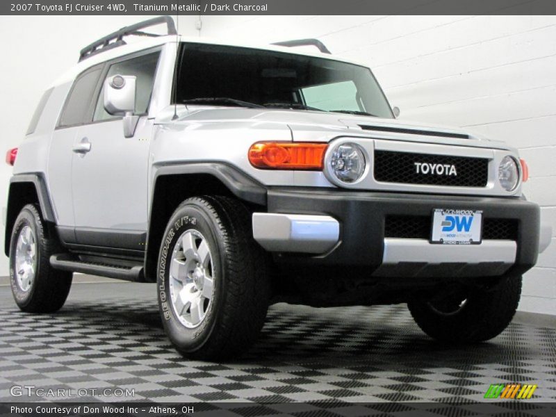 Titanium Metallic / Dark Charcoal 2007 Toyota FJ Cruiser 4WD