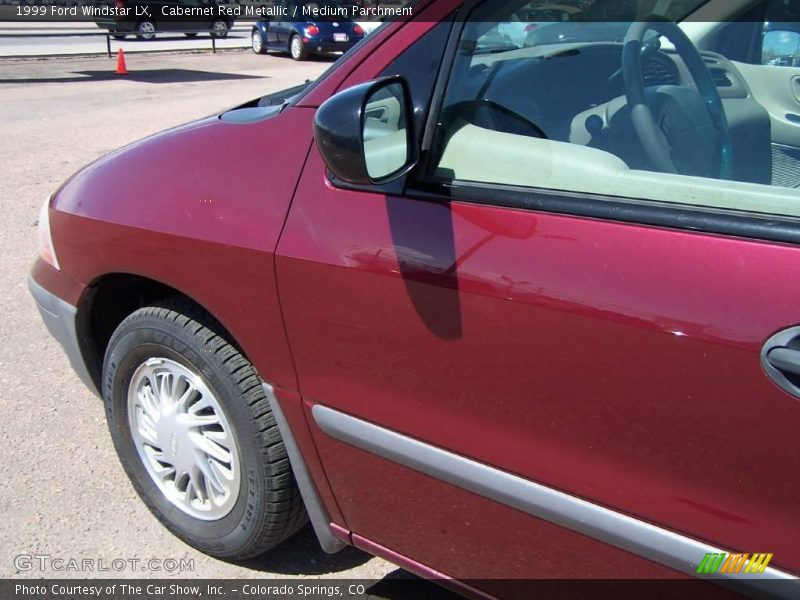 Cabernet Red Metallic / Medium Parchment 1999 Ford Windstar LX