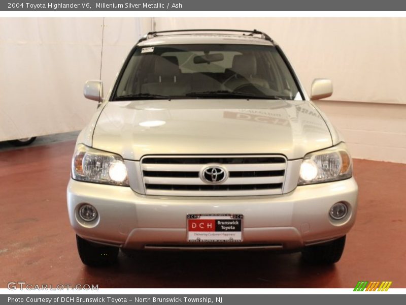 Millenium Silver Metallic / Ash 2004 Toyota Highlander V6