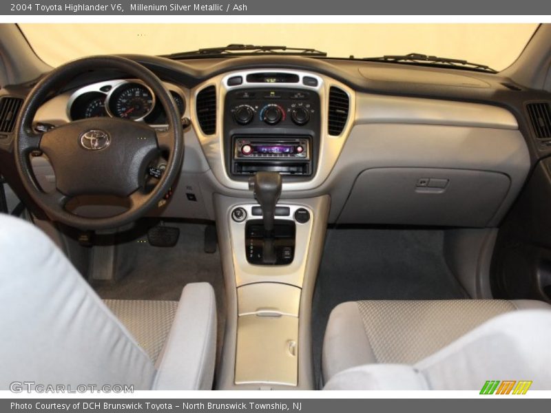 Millenium Silver Metallic / Ash 2004 Toyota Highlander V6