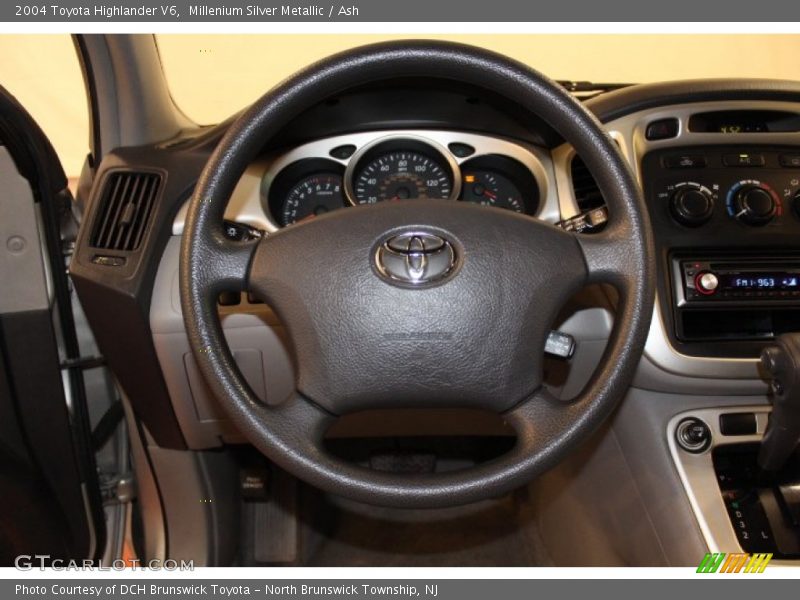 Millenium Silver Metallic / Ash 2004 Toyota Highlander V6