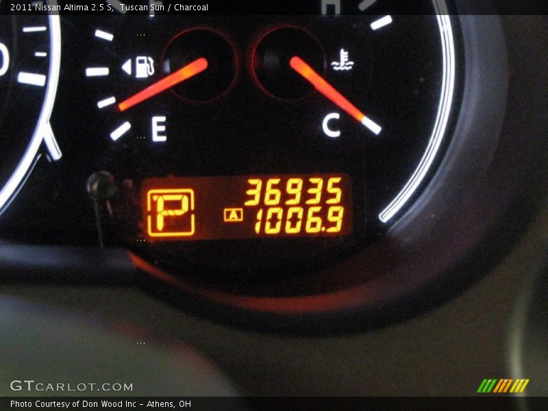 Tuscan Sun / Charcoal 2011 Nissan Altima 2.5 S
