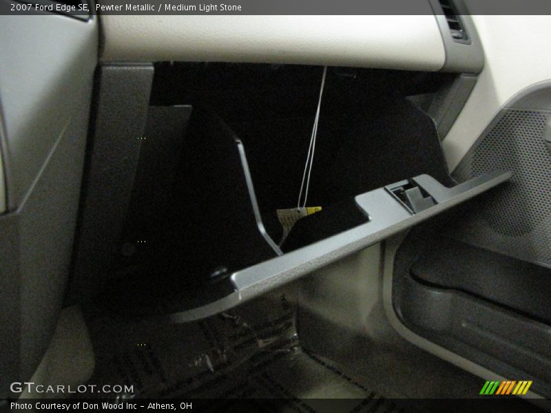 Pewter Metallic / Medium Light Stone 2007 Ford Edge SE