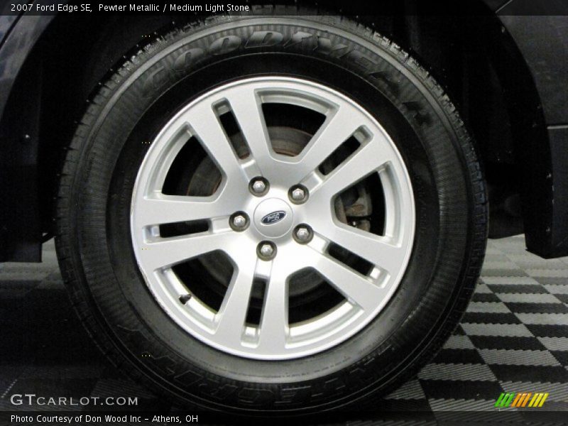 Pewter Metallic / Medium Light Stone 2007 Ford Edge SE