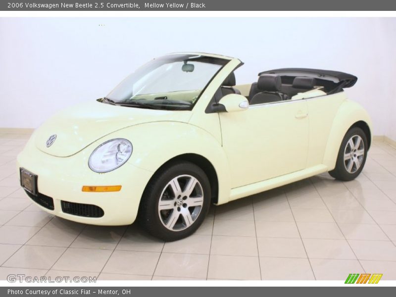 Mellow Yellow / Black 2006 Volkswagen New Beetle 2.5 Convertible