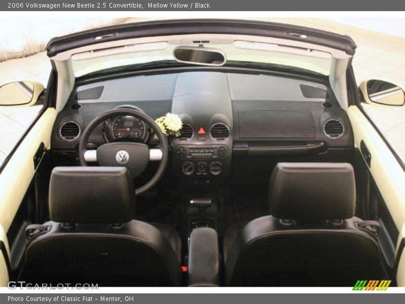 Mellow Yellow / Black 2006 Volkswagen New Beetle 2.5 Convertible