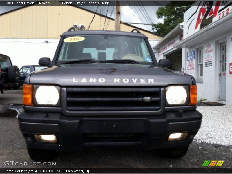 Bonatti Gray / Bahama Beige 2001 Land Rover Discovery II SE