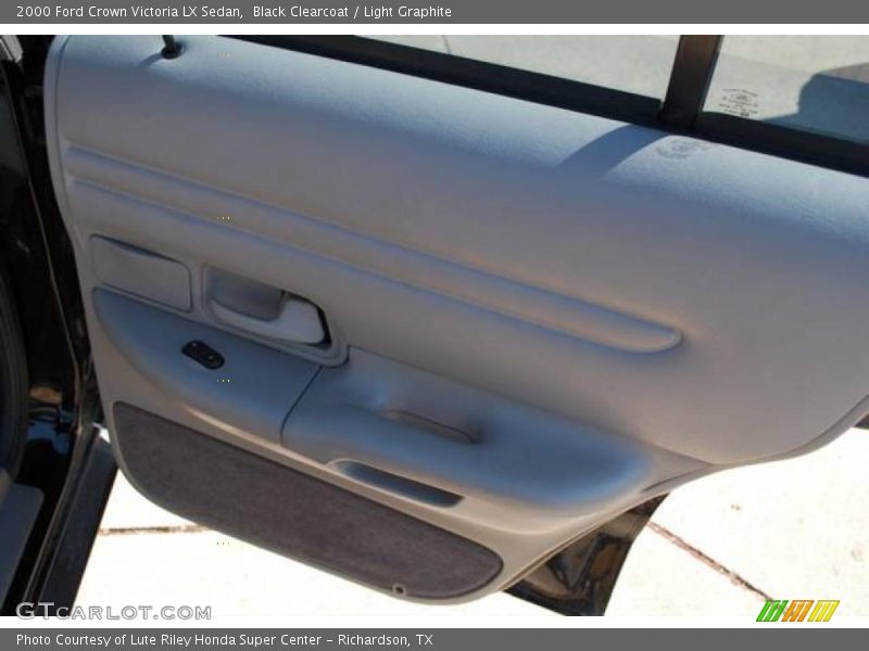 Black Clearcoat / Light Graphite 2000 Ford Crown Victoria LX Sedan