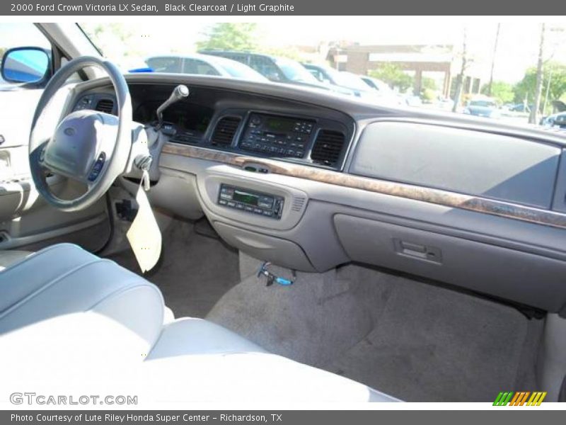 Black Clearcoat / Light Graphite 2000 Ford Crown Victoria LX Sedan