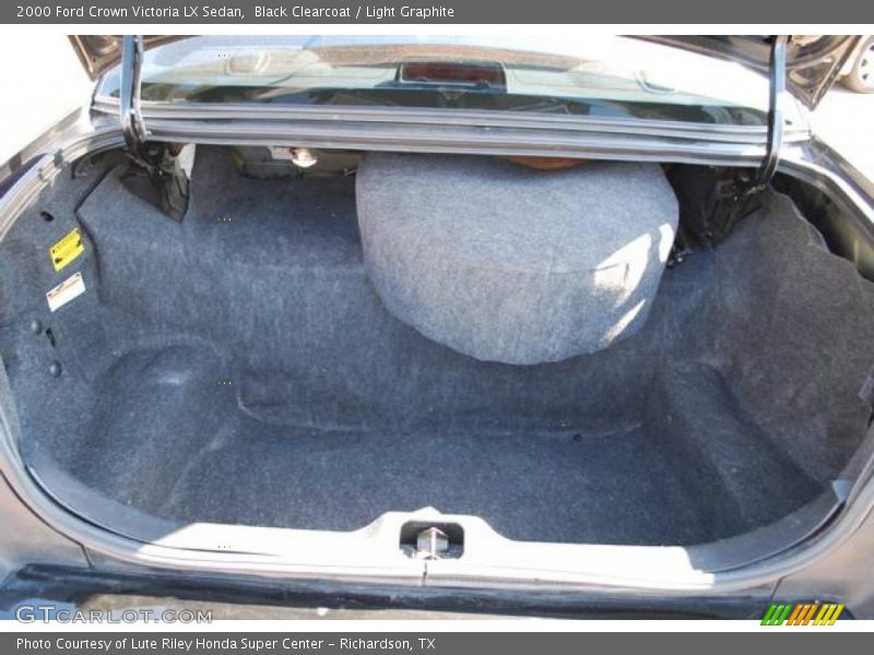 Black Clearcoat / Light Graphite 2000 Ford Crown Victoria LX Sedan